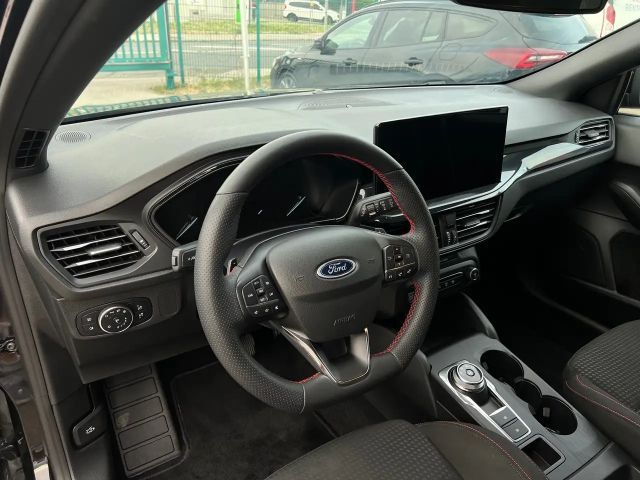 Ford Focus ST Line Wagon