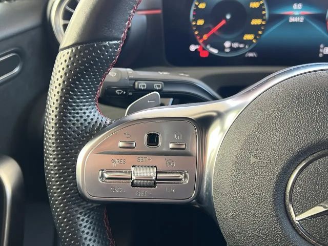 Mercedes-Benz A 200 AMG Line