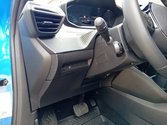 Peugeot E-2008 Active Pack