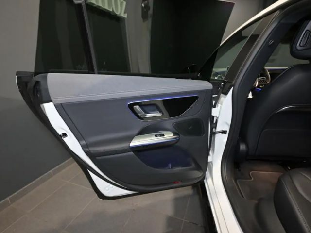 Mercedes-Benz EQE 300 AMG Line Sedan