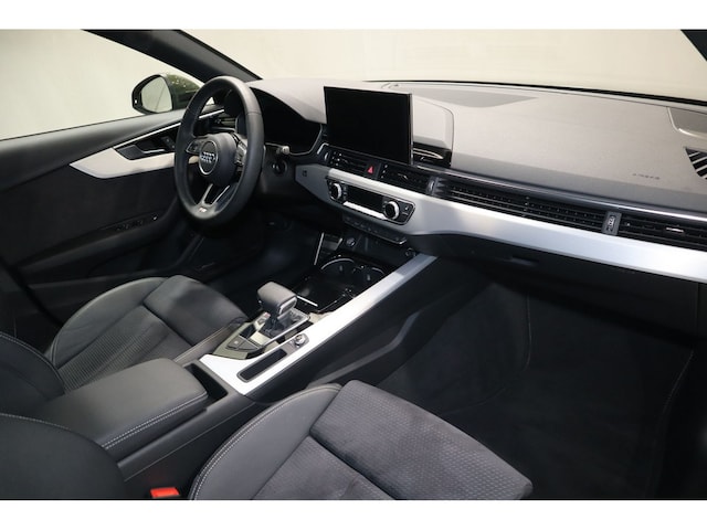 Audi A4 40 TFSI Avant S-Line S-Tronic
