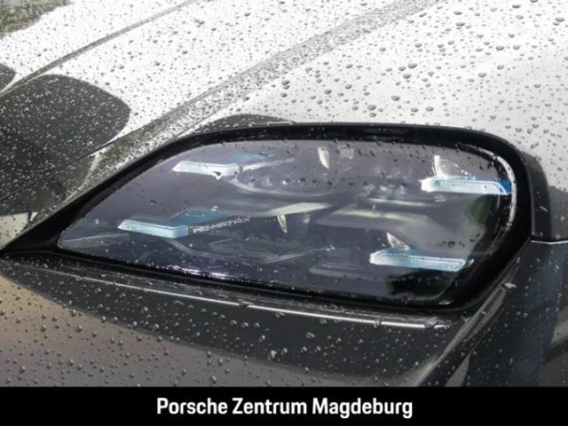 Porsche Taycan 4S Cross Turismo