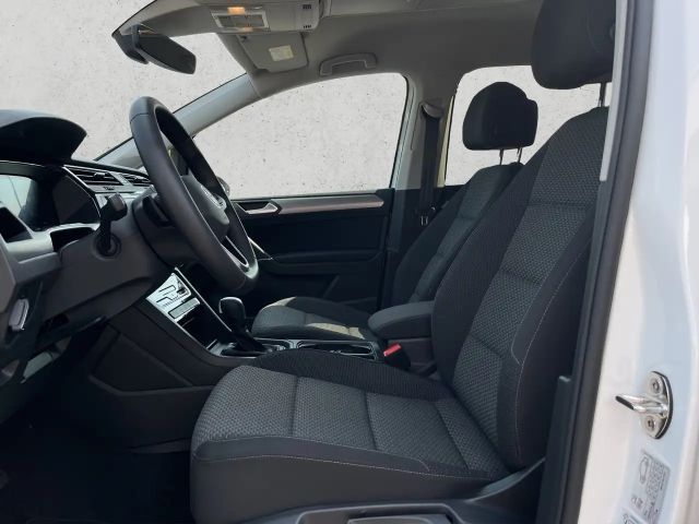 Volkswagen Touran 1.5 TSI DSG