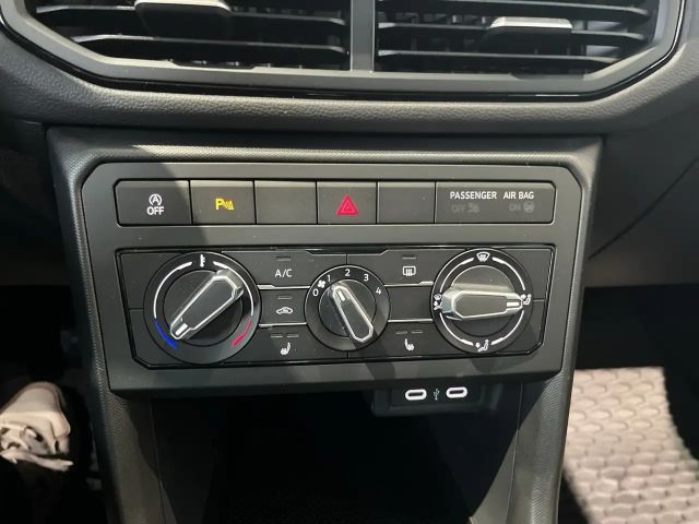 Volkswagen T-Cross 4Me TSI