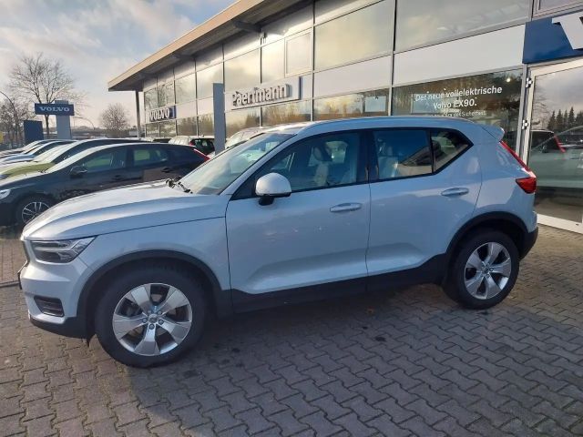 Volvo XC40 Momentum T3