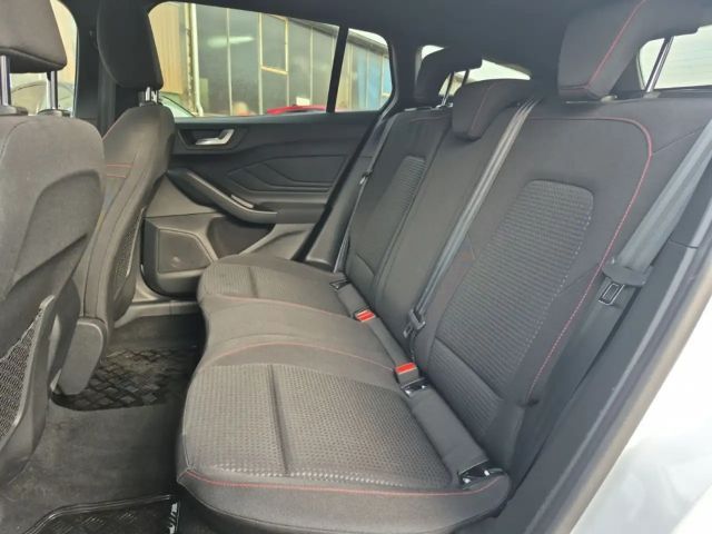 Ford Focus ST Line Wagon