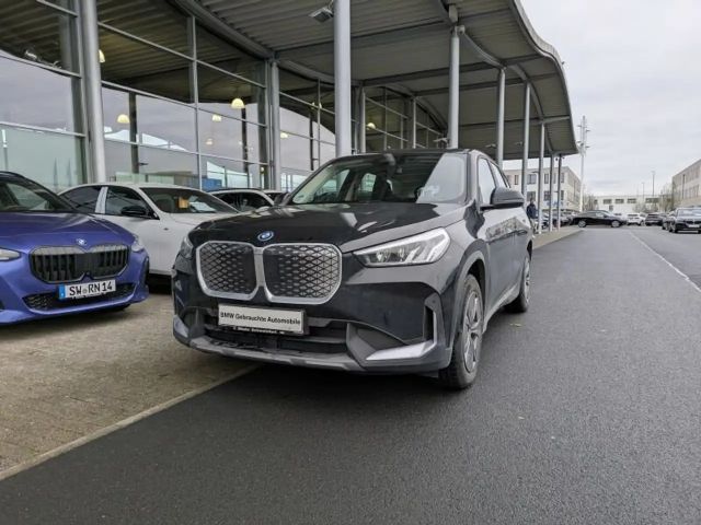 BMW iX1 xDrive30