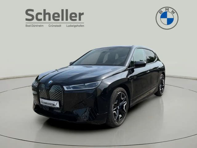 BMW iX xDrive40