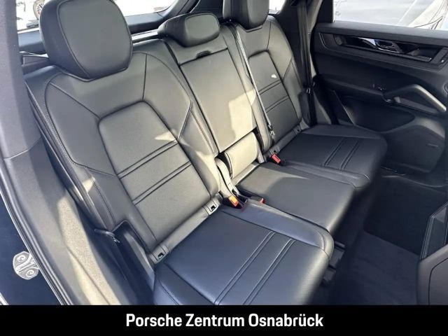 Porsche Cayenne Black Edition