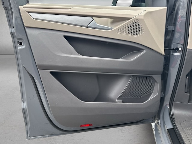 Volkswagen Multivan 2.0 TDI DSG Lang T7