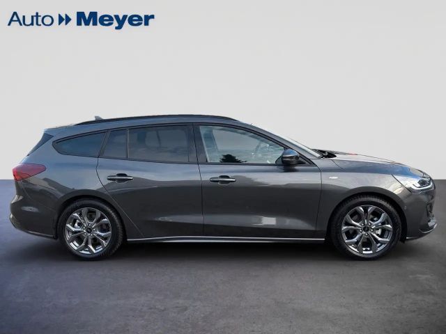 Ford Focus ST Line Wagon