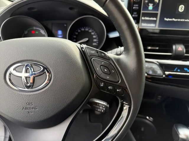 Toyota C-HR Hybride Team D