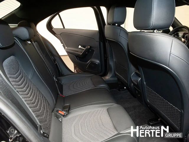 Mercedes-Benz A 180 A180 Lim.+ADVANCED+LED+R-KAMERA+MBUX-NAVI+DAB+