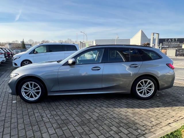 BMW 320 320d Touring xDrive
