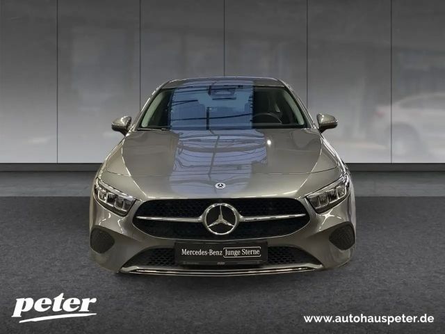 Mercedes-Benz A 200 Progressive