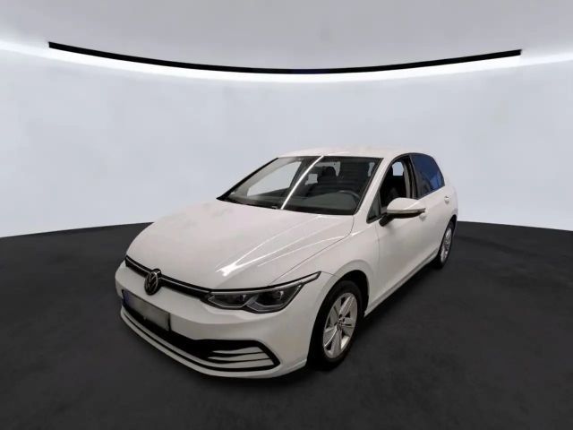 Volkswagen Golf Life Plus