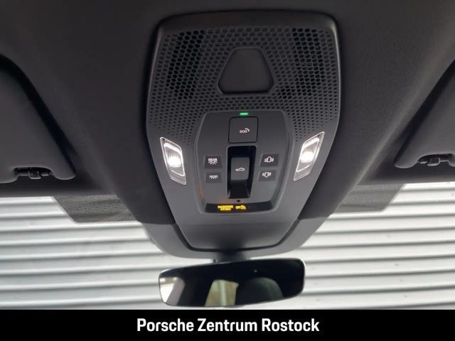 Porsche Macan 4