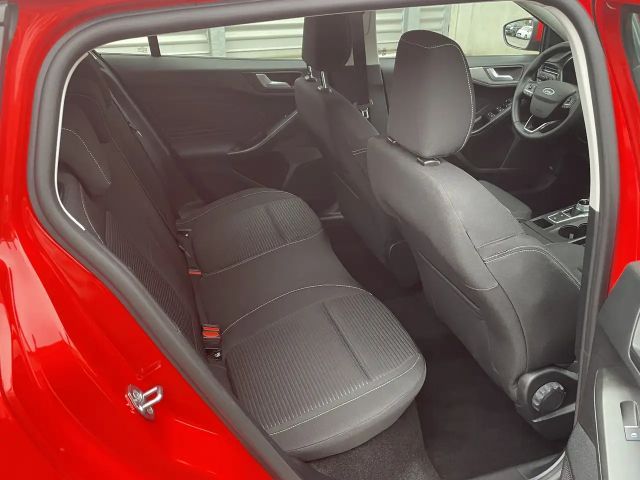 Ford Focus Titanium Wagon