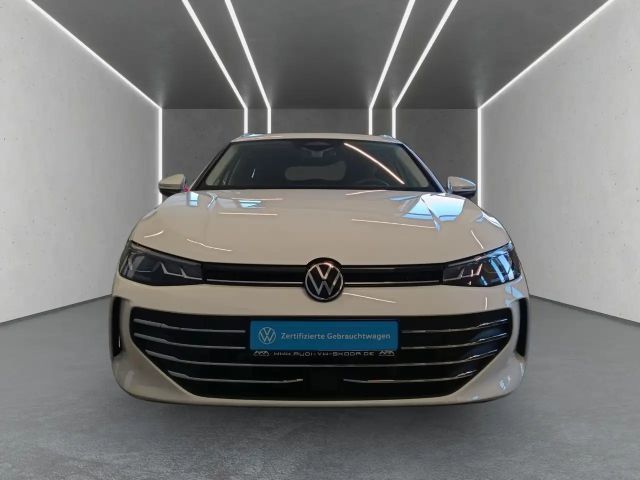 Volkswagen Passat 1.5 eTSI Business DSG