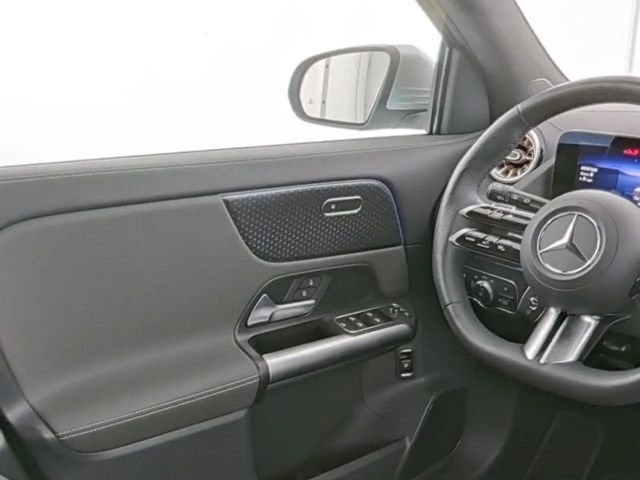 Mercedes-Benz EQA 250 Electric Art