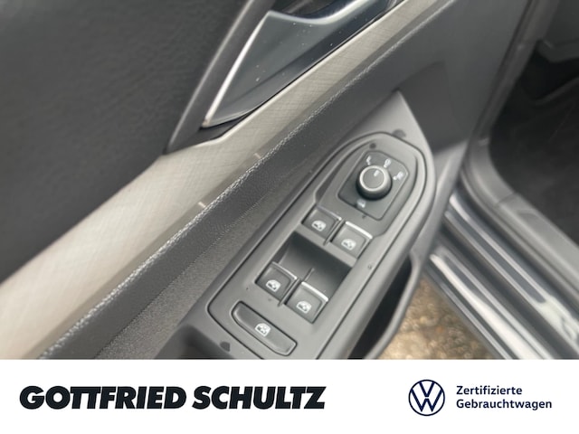 Volkswagen Golf 1.5 eTSI DSG Life Variant