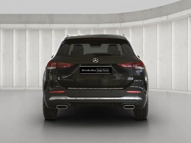 Mercedes-Benz GLA 250 4MATIC AMG Line