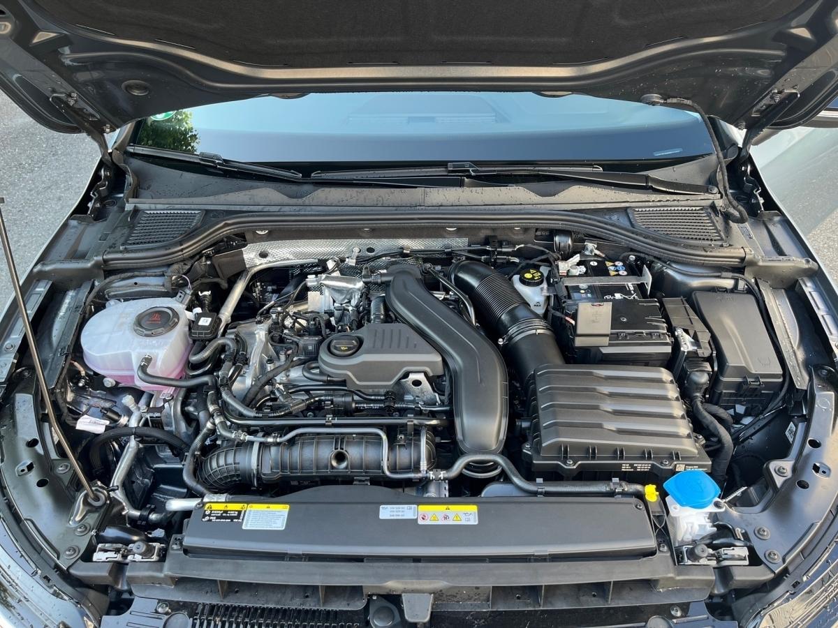 Volkswagen Golf 1.5 eTSI Golf VIII