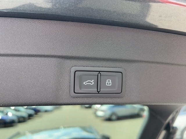 Audi A6 Avant Quattro S-Tronic