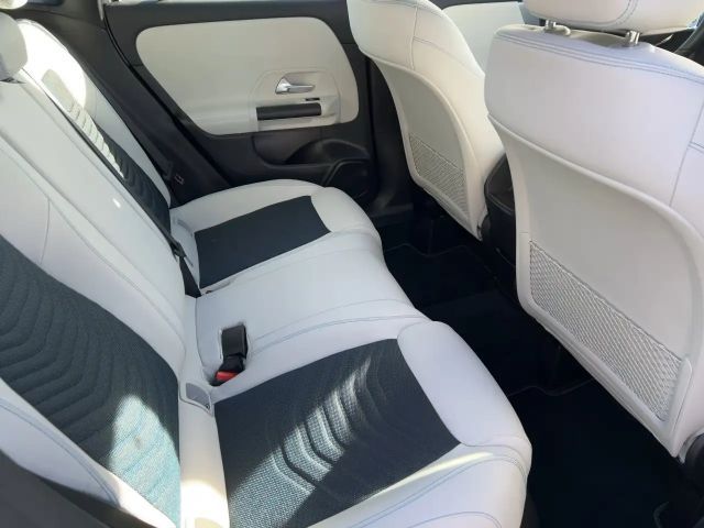 Mercedes-Benz GLA 250 GLA 250 e Style