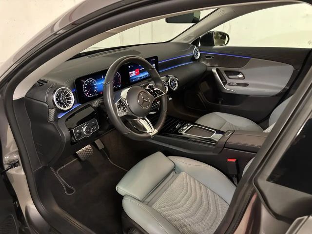 Mercedes-Benz CLA 180 Shooting Brake