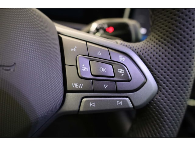 Volkswagen Passat 1.5 eTSI R-Line