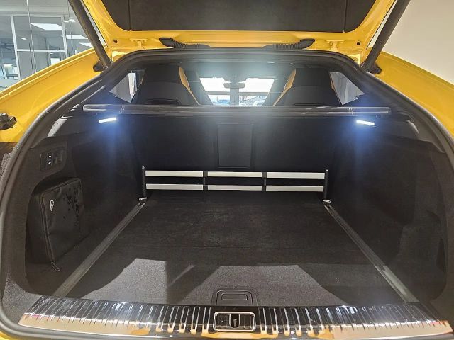 Lamborghini Urus AWD