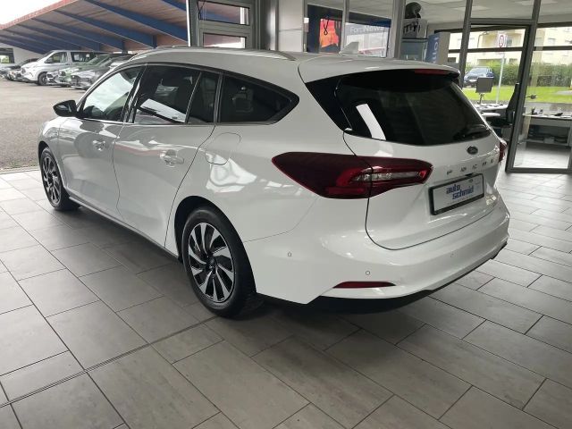 Ford Focus Titanium Wagon