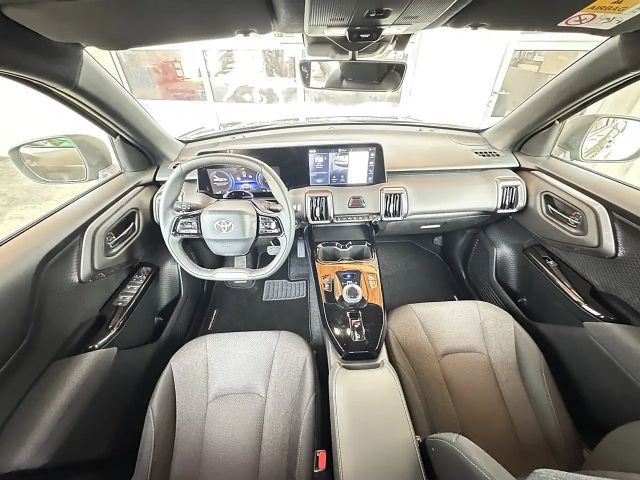 Toyota Urban Cruiser Elektro AWD 61kWh Teamplayer Aut.