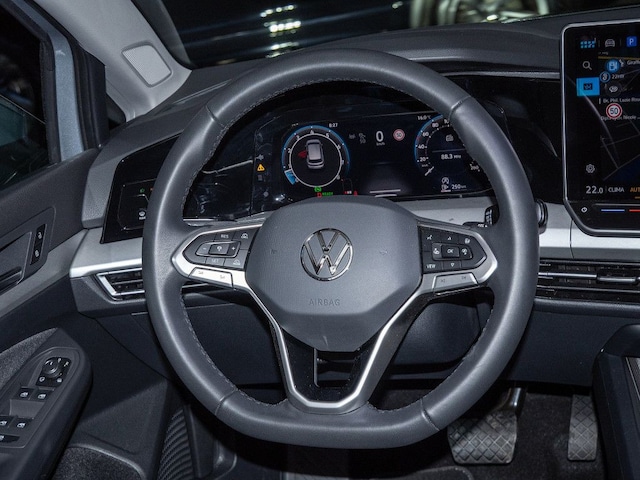 Volkswagen Golf 1.5 eTSI Golf VIII Life