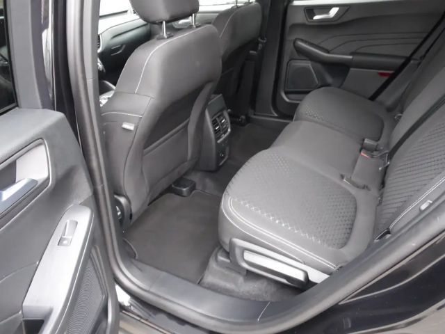 Ford Kuga Hybrid Titanium