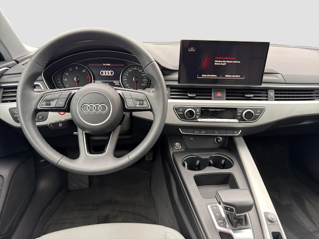 Audi A4 35 TFSI Avant S-Line S-Tronic