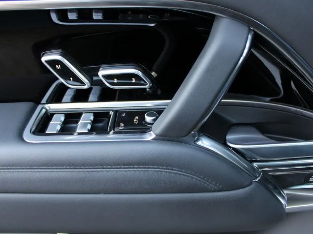 Land Rover Range Rover Autobiography P530