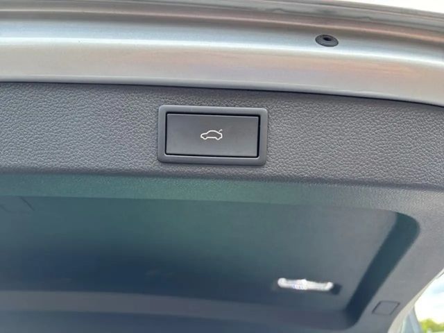 Skoda Superb 2.0 TDI Combi Style Style