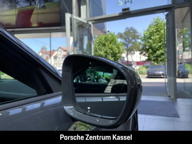 Porsche 992 Cabrio Carrera GTS Turbo