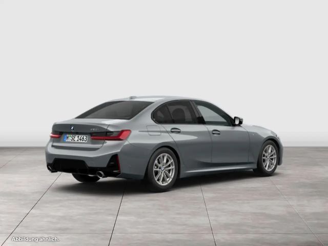 BMW 320 320i M-Sport Sedan