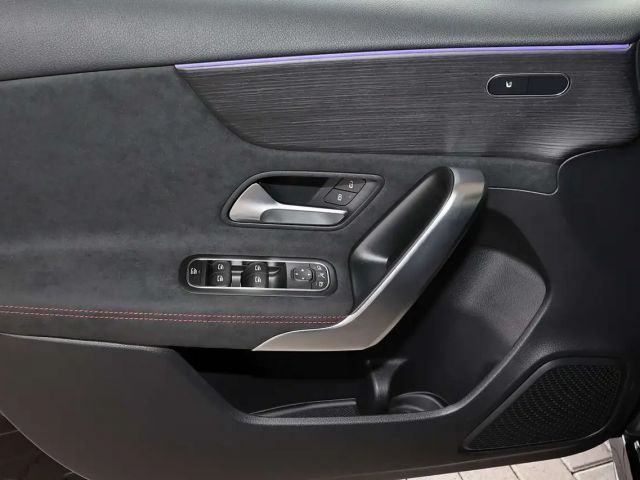 Mercedes-Benz A 200 AMG Line