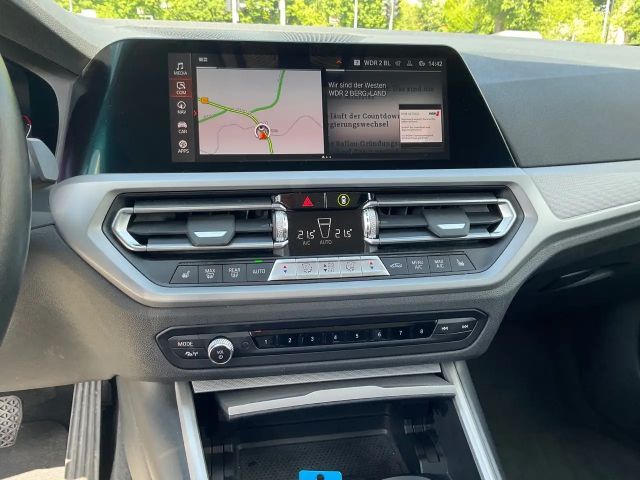 BMW 320 320d Touring xDrive