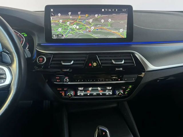 BMW 530 530d M-Sport Sedan xDrive