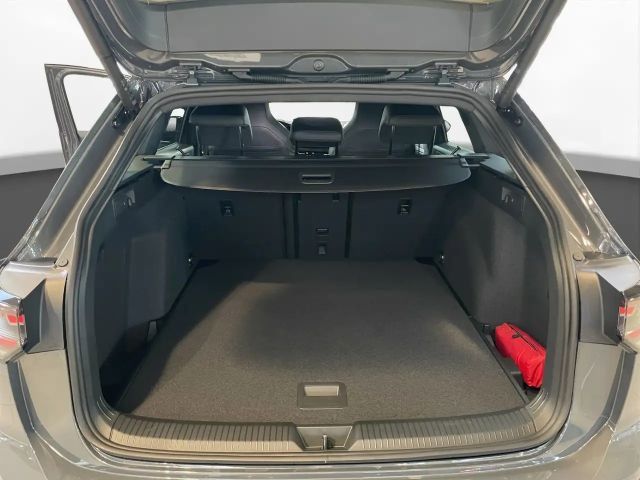 Volkswagen Golf DSG R-Line Variant