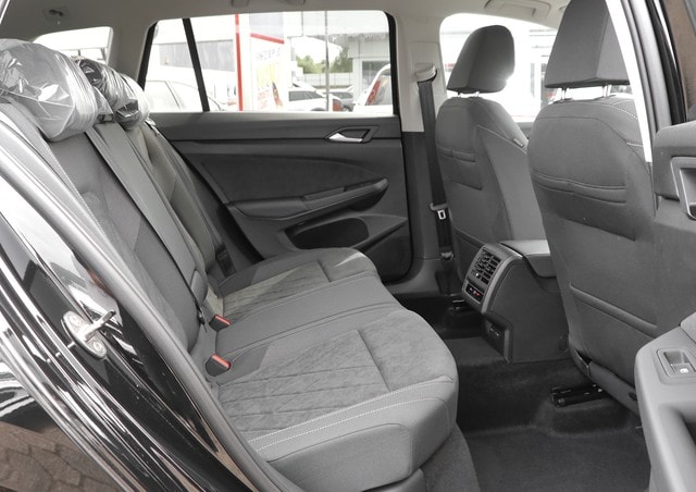 Volkswagen Golf DSG Golf VIII Style Variant