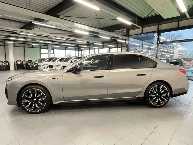 BMW i7 M-Sport M70 Sedan xDrive