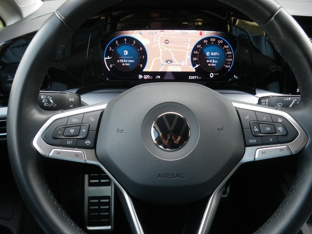 Volkswagen Golf Life