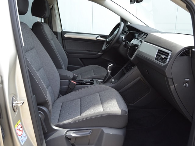 Volkswagen Touran 1.5 TSI IQ.Drive Move