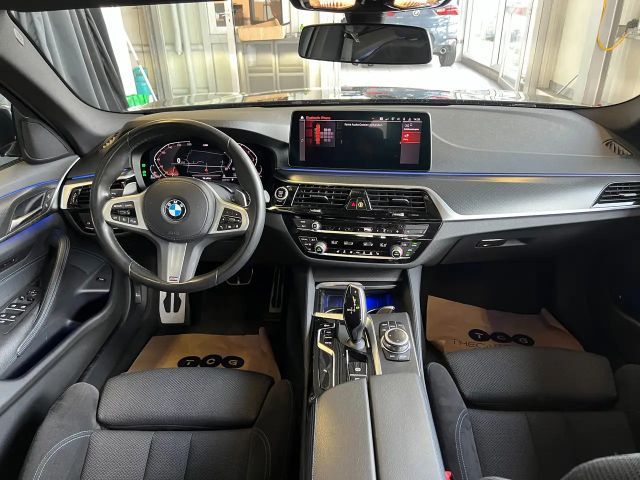 BMW 530 530d M-Sport Sedan